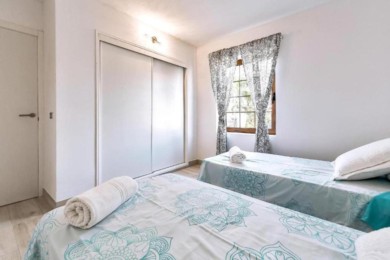 Two Bedroom Apartment With Wifi, Close To The Beach, In Playa De Las Americas Екстер'єр фото